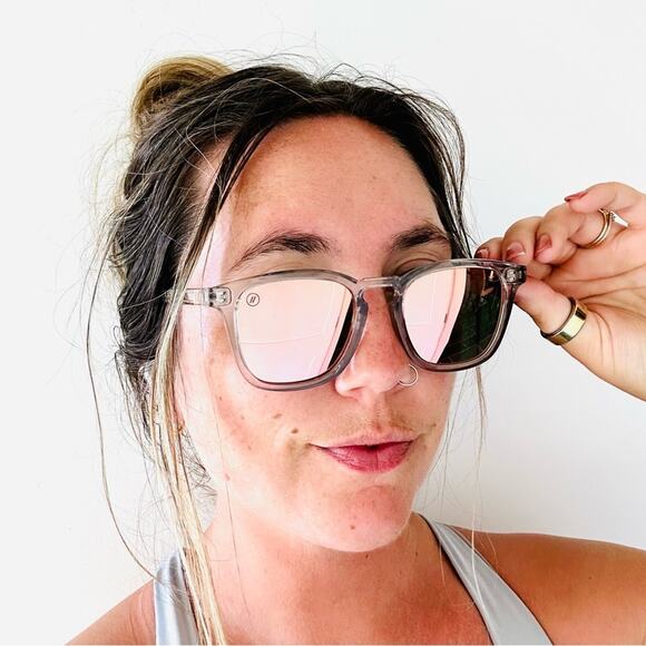 BLENDERS Clear Plastic Rose Gold Champagne Reflective Mirrored Lens Sunglasses - Picture 3 of 15